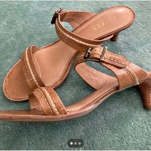 Lauren Ralph Lauren Women 10 Kitten Heel Sandals Minimalist Preppy Summer Office
